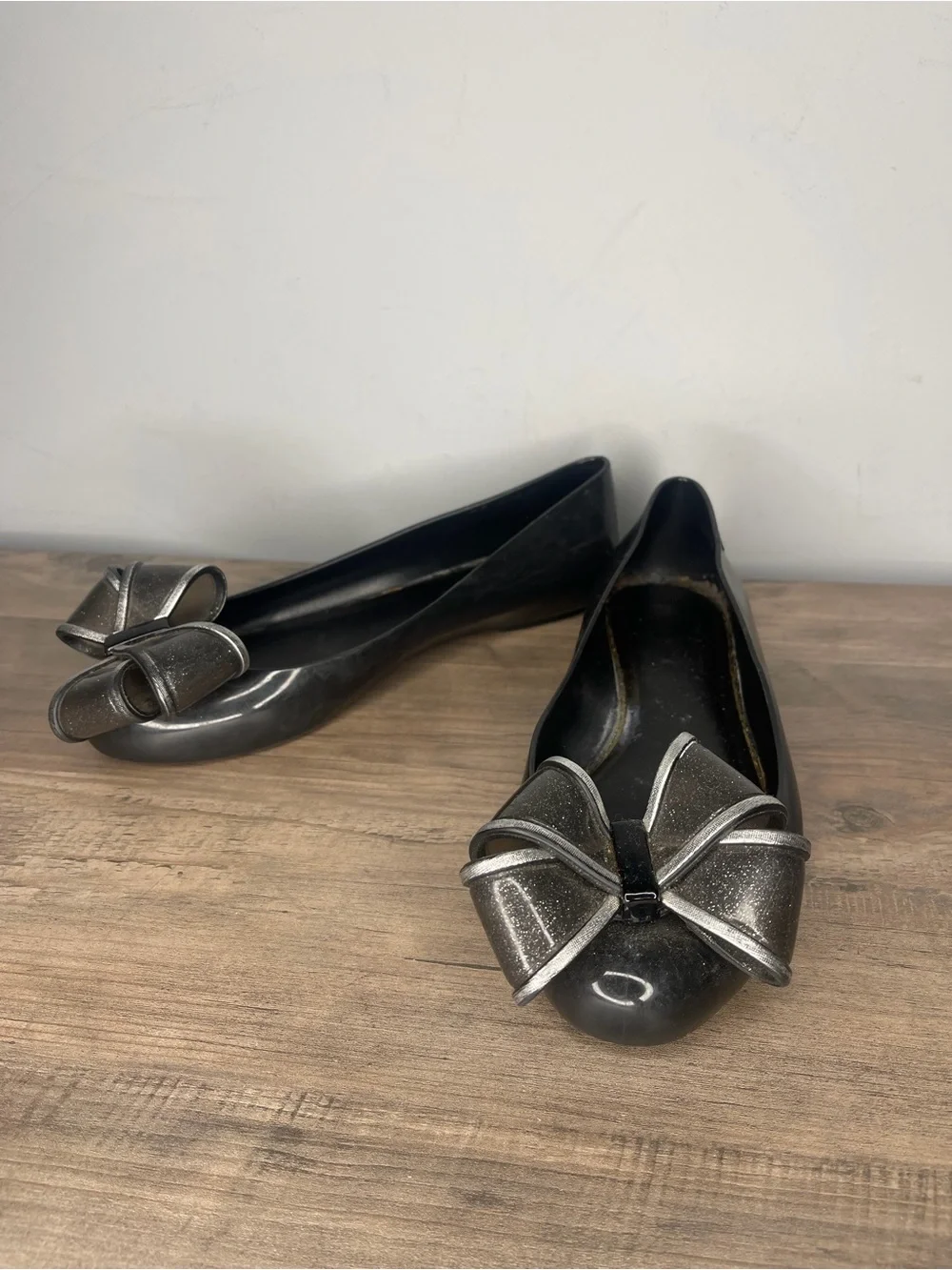 Women's Melissa Black Bow-Accent Jelly slide on flats size 39